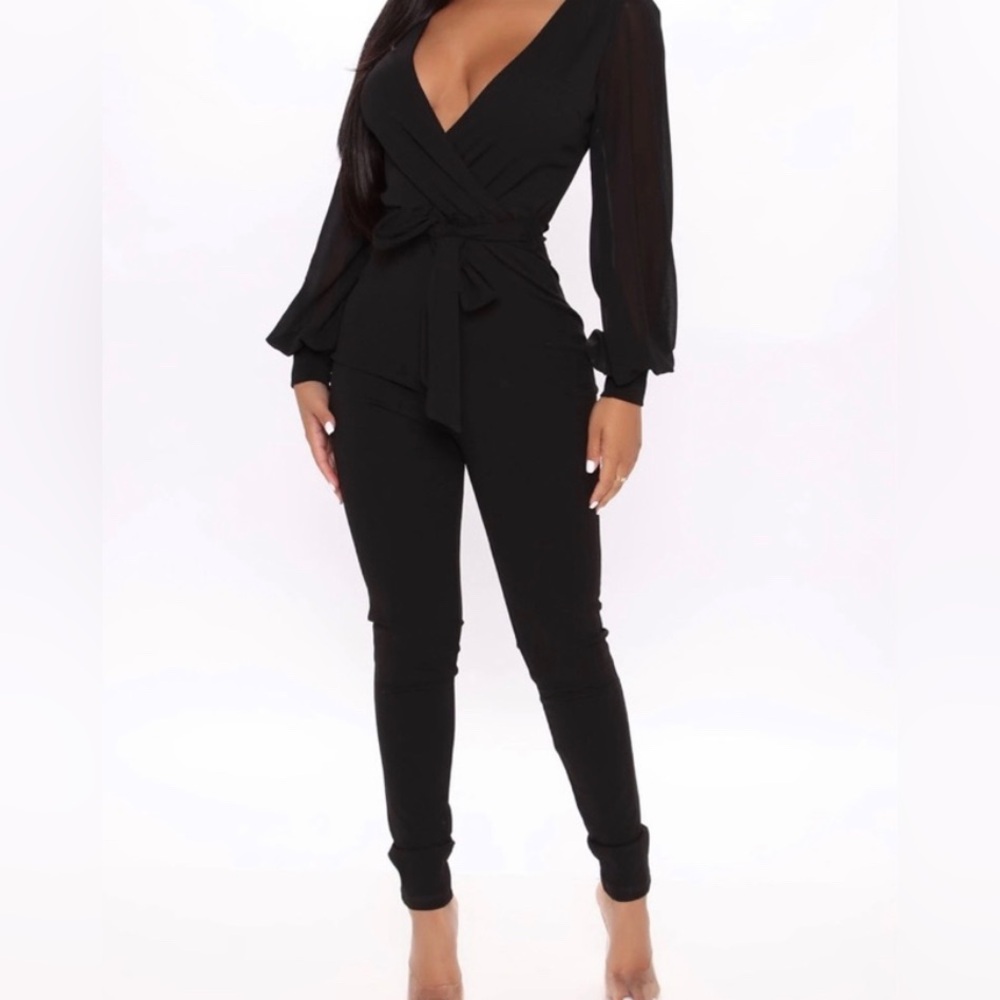 All About Me Balloon Sleeve
Jumpsuit - Black